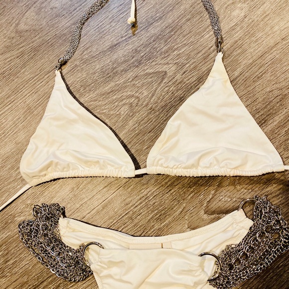 Kiana’s Favorite White Chain Bikini | Signed - Picture 3 of 6
